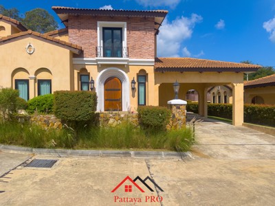 Picture of 3 Bedrooms House in Nusa Chivani  Na Jomtien H001052