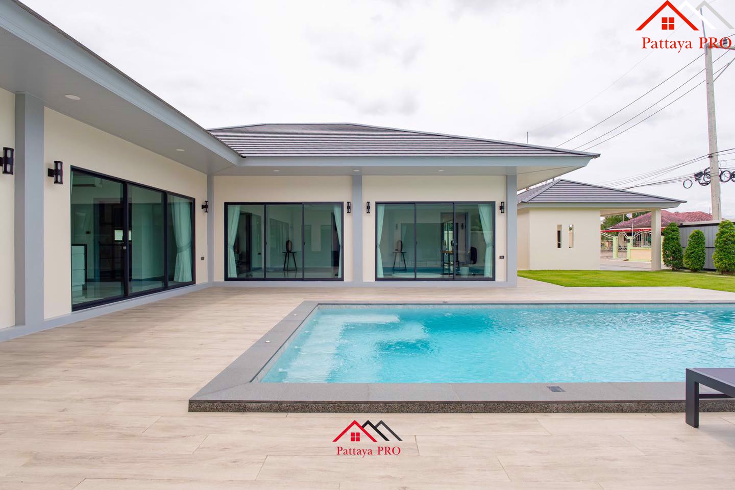 Luxury Pool Villa for Sale in Huayyai💰 Price: 21.6 million Baht.