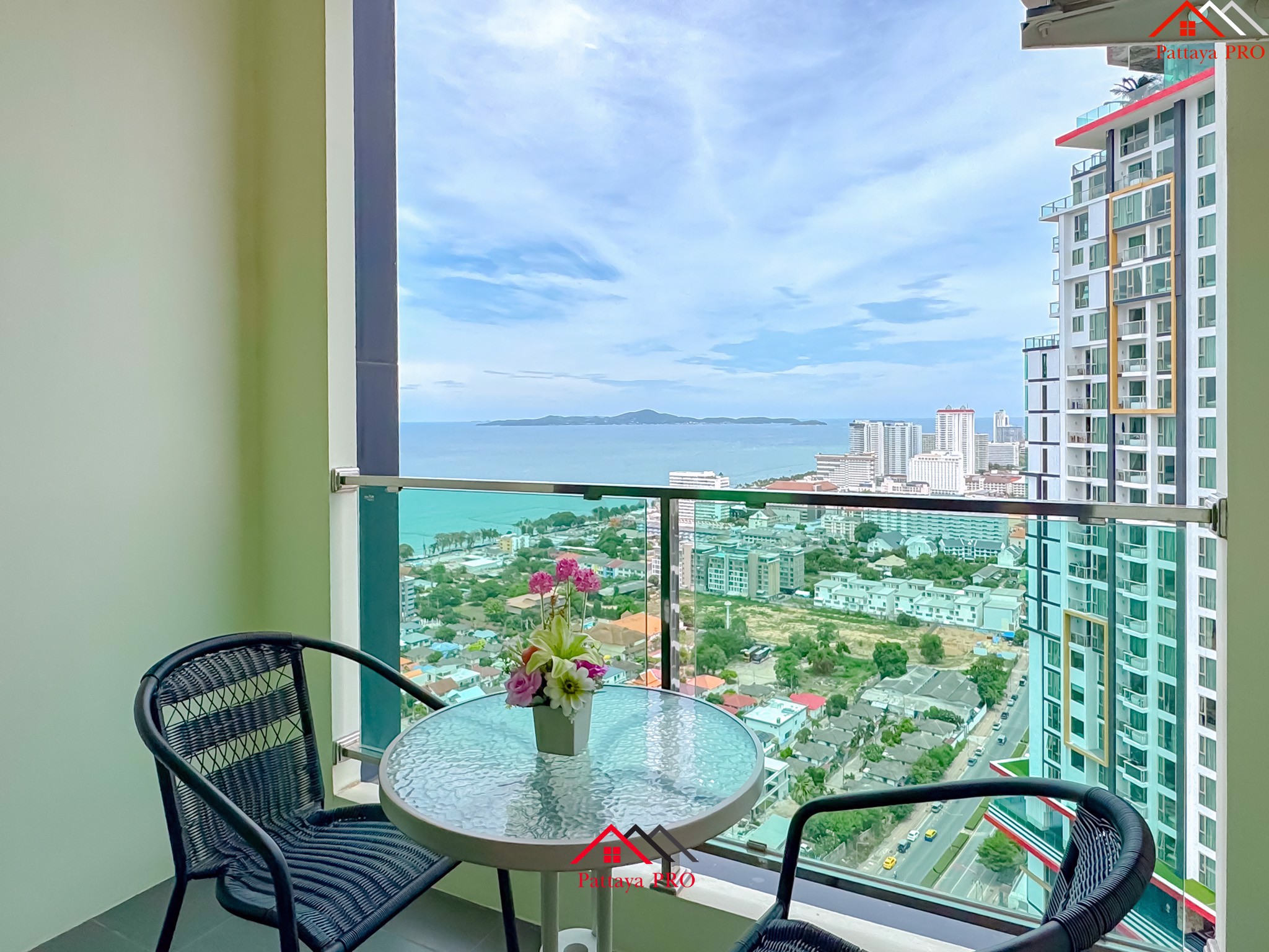 Stunning unit for sale, great price, in pristine condition, 1 bedroom, 35 sq.m., only 2.89 MB.