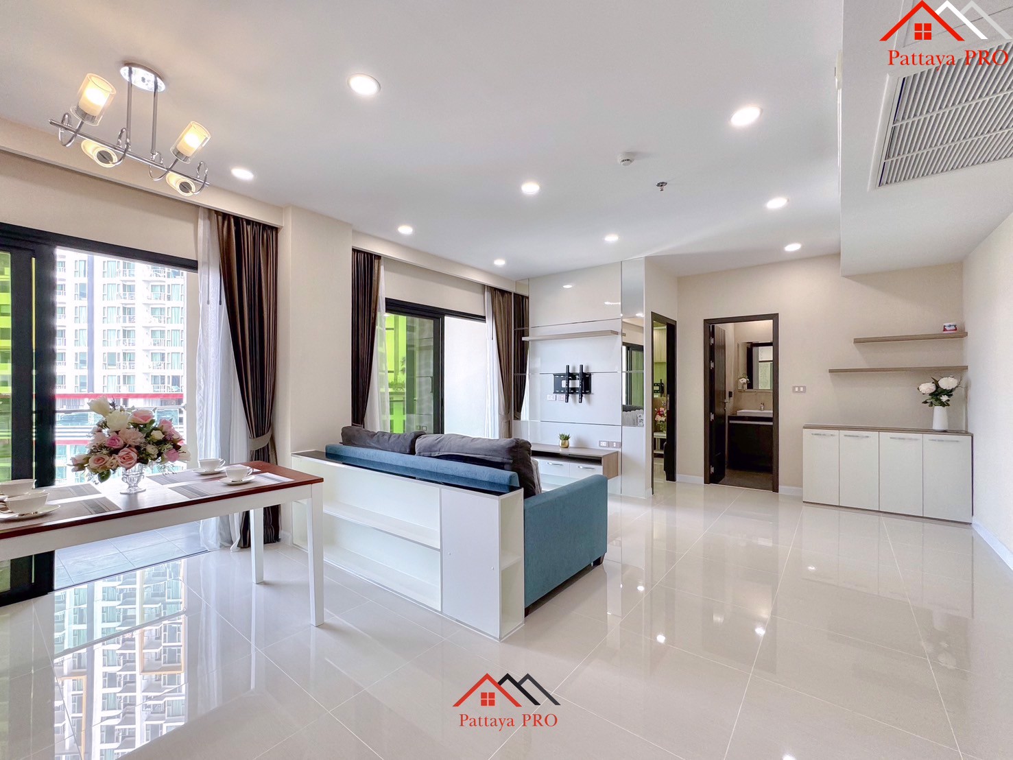 Condo in Dusit Grand Condo View  Jomtien C001339