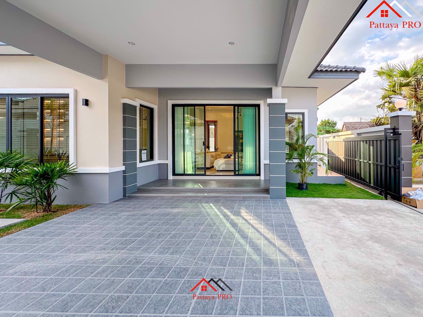 Cozy Pool Villas – Spacious Living.At Hauy Yai Pattaya.