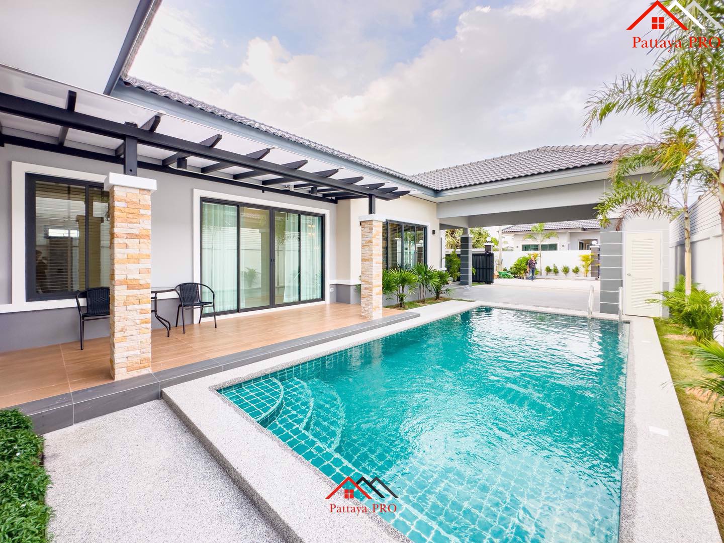 Cozy Pool Villas – Spacious Living.At Hauy Yai Pattaya.