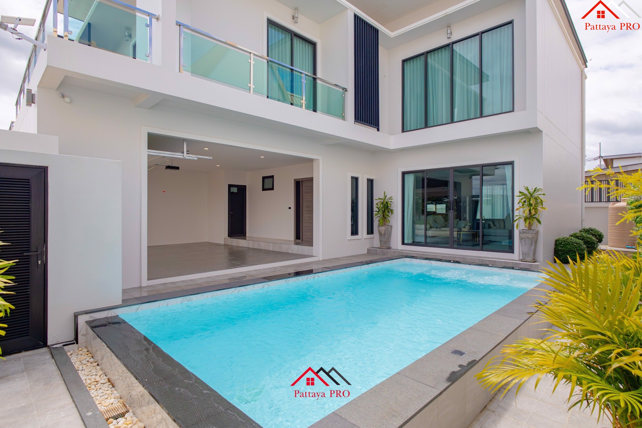 Brand-New 2-Storey Pool Villa – Luxury Living in Pattaya 🏡