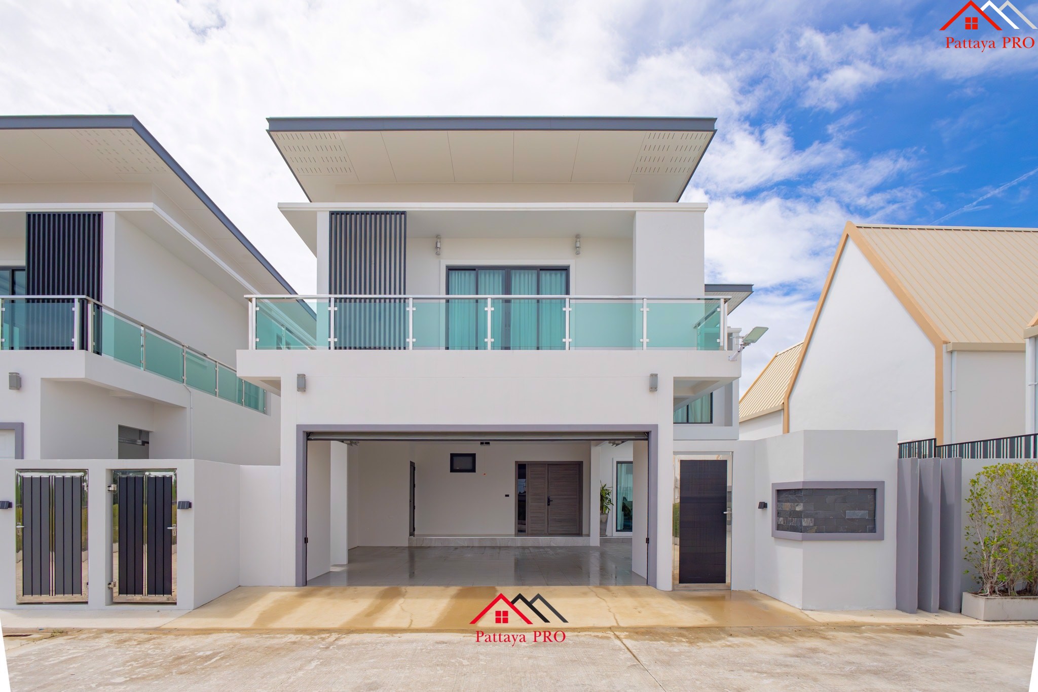 Brand-New 2-Storey Pool Villa – Luxury Living in Pattaya 🏡