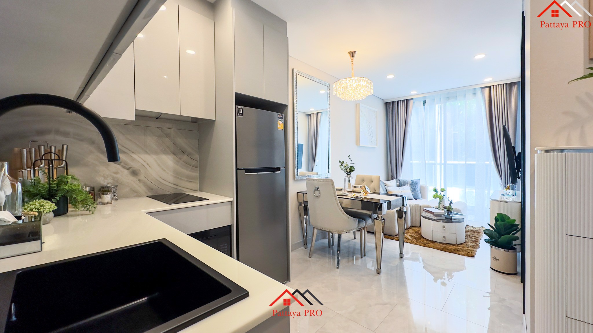 ห้องรีเซลสุดฮอต – Copacabana Coral Reef