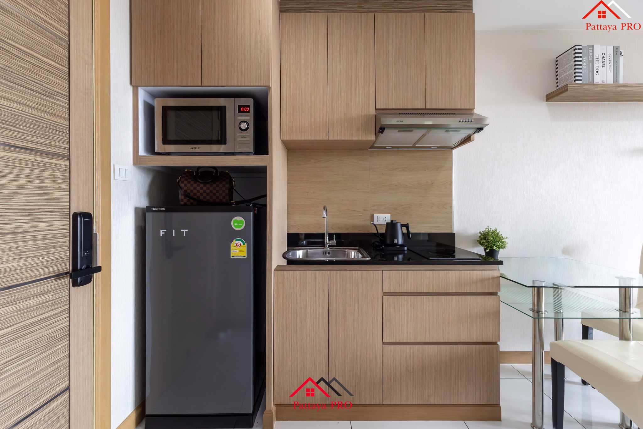 Whale Marina Condo Pattaya – Stylish Beachside Living at an Unbeatable Price!