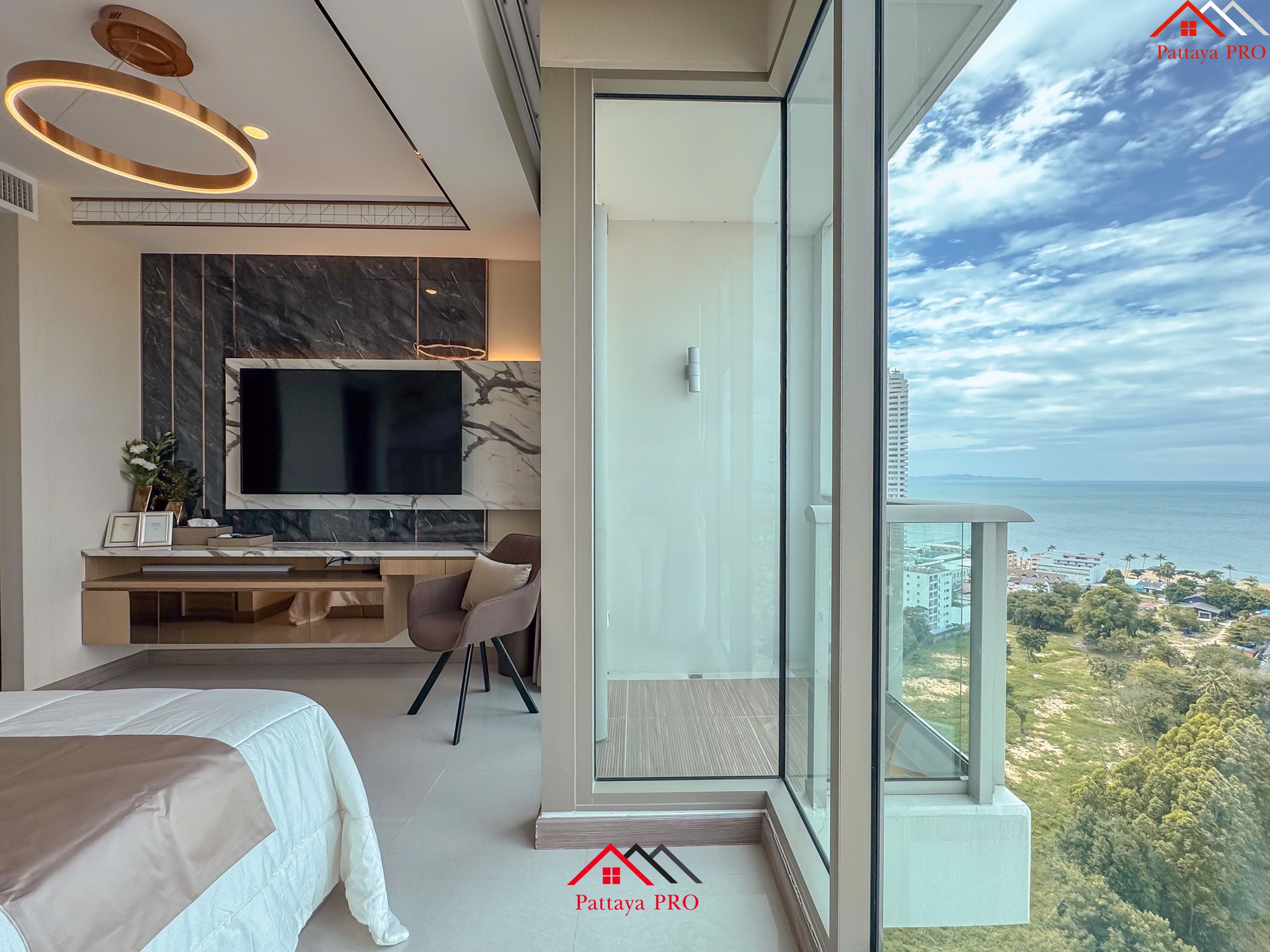 Unbeatable Deal‼️ Luxury Condo with Stunning Sea View + Koh Larn View 🌴 Studio | 26 SQ.M. | Only 3.49 MB