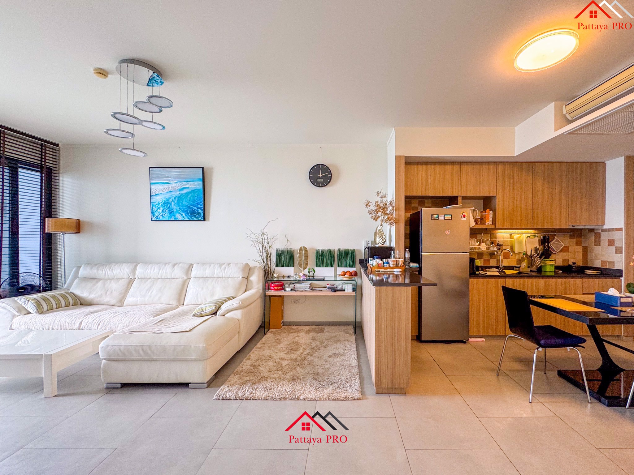 🌊 For Sale – Zire Wongamat Beachfront Condo 🌴