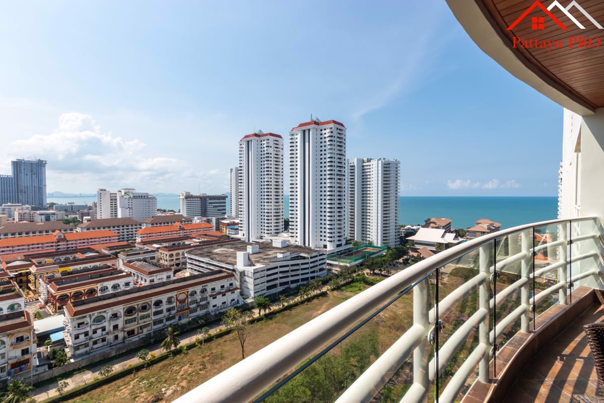 🔥 Large 101 SQM 2-Bedroom Condo at View Talay 5
