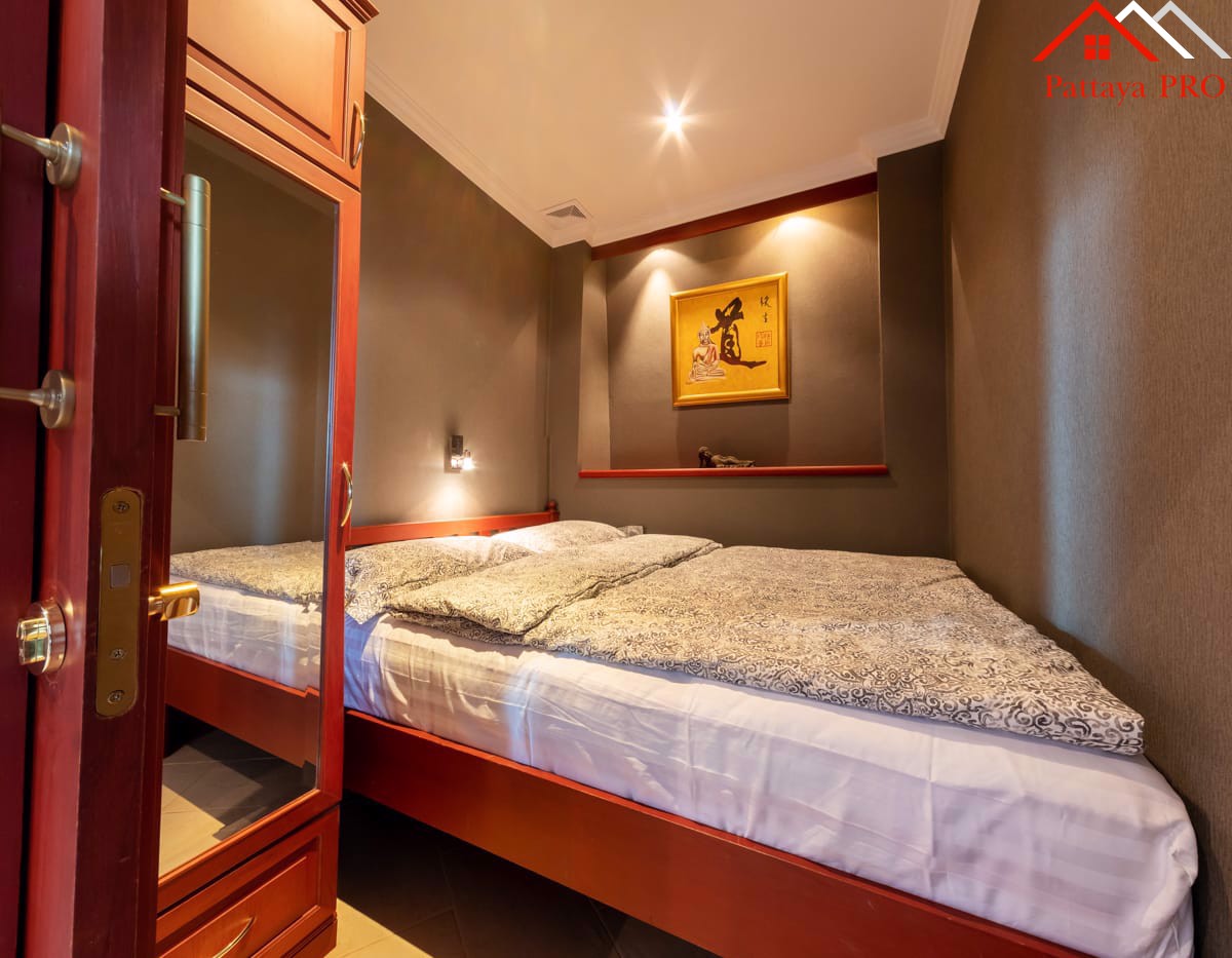 🔥 Large 101 SQM 2-Bedroom Condo at View Talay 5