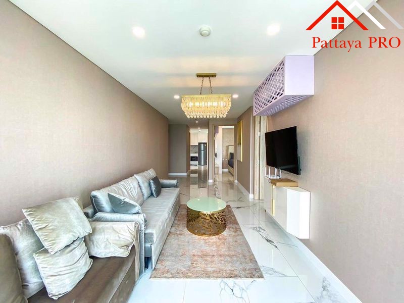 25 MB. 3 Bed 3 Bath , Copacabana Beach front