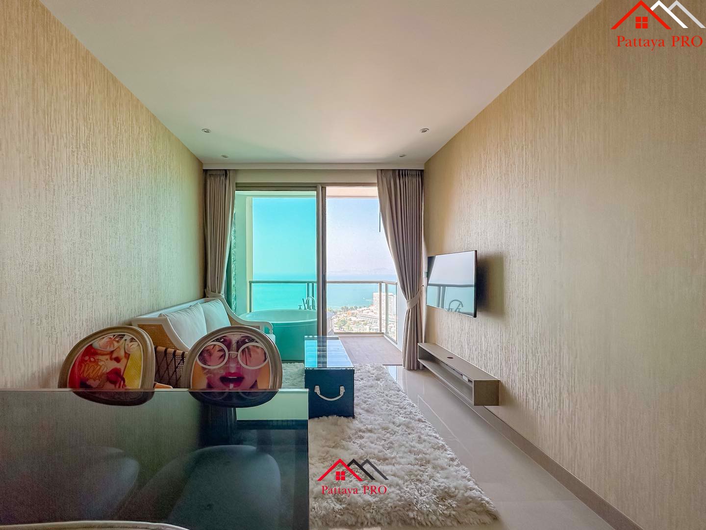 The Riviera Ocean Drive. Special Promotion: 20% Discount