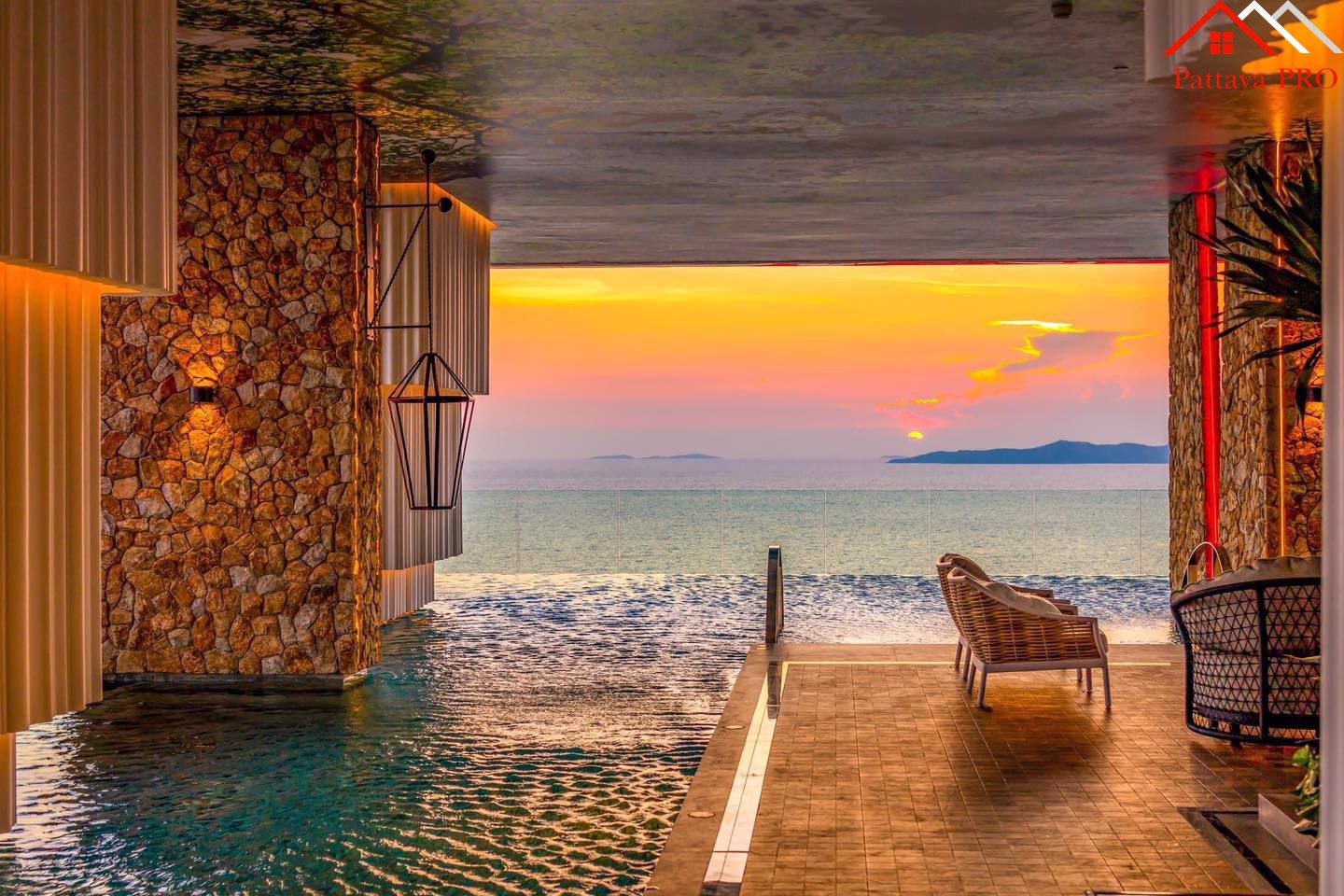 The Riviera Ocean Drive. Special Promotion: 20% Discount