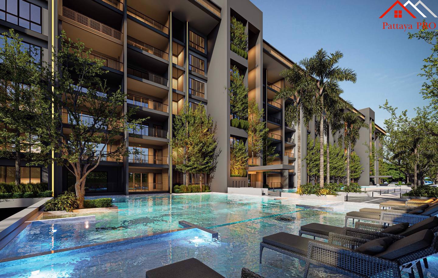 🍁Looking for a beachside condo that’s perfect for living or investment?