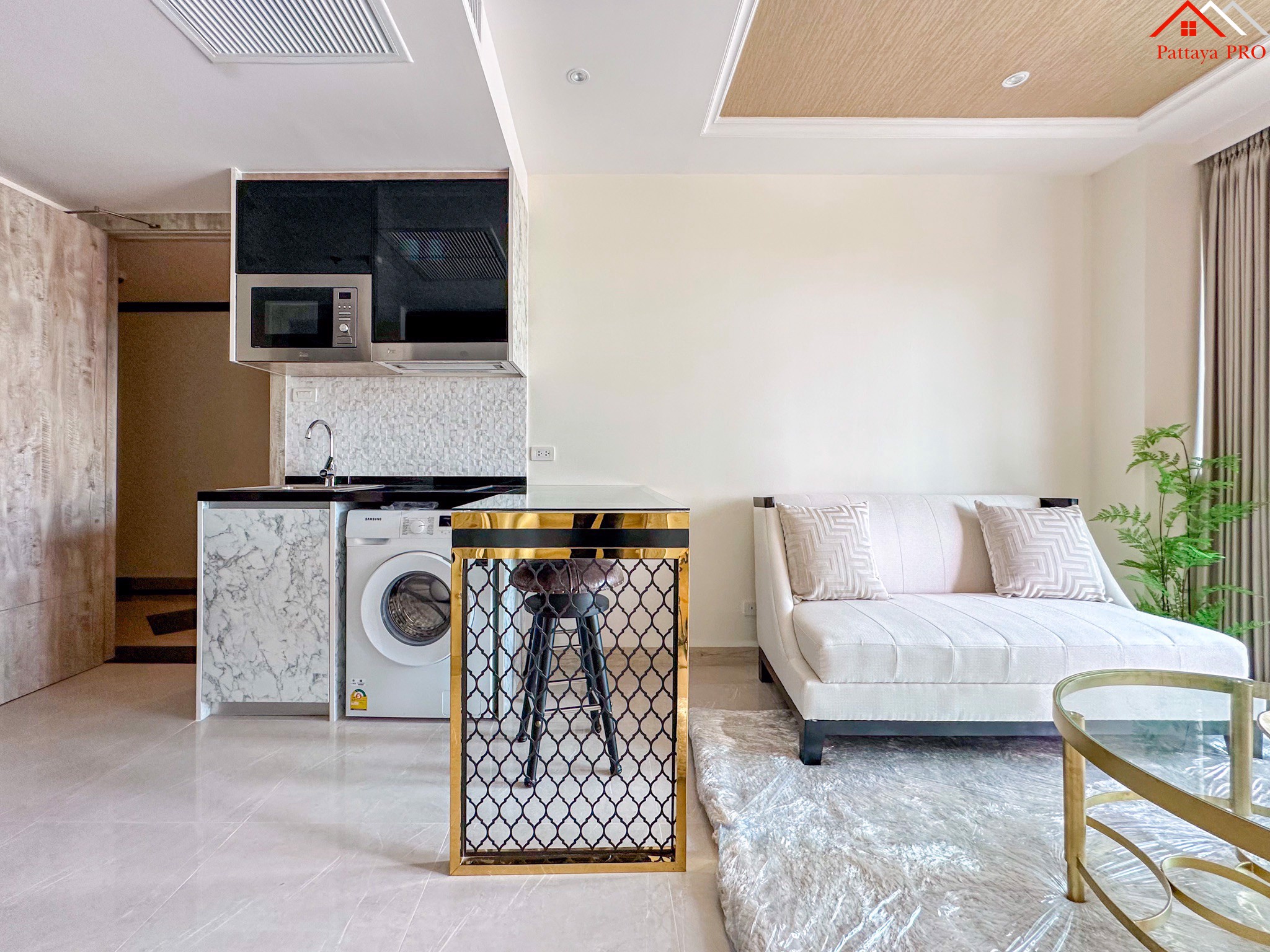 🌟 The Riviera Monaco – Ready to Move in Condo 🌟