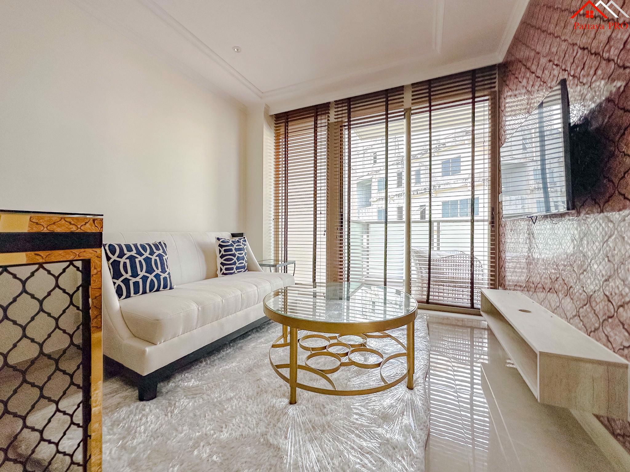 🌟 The Riviera Monaco – Ready to Move in Condo 🌟