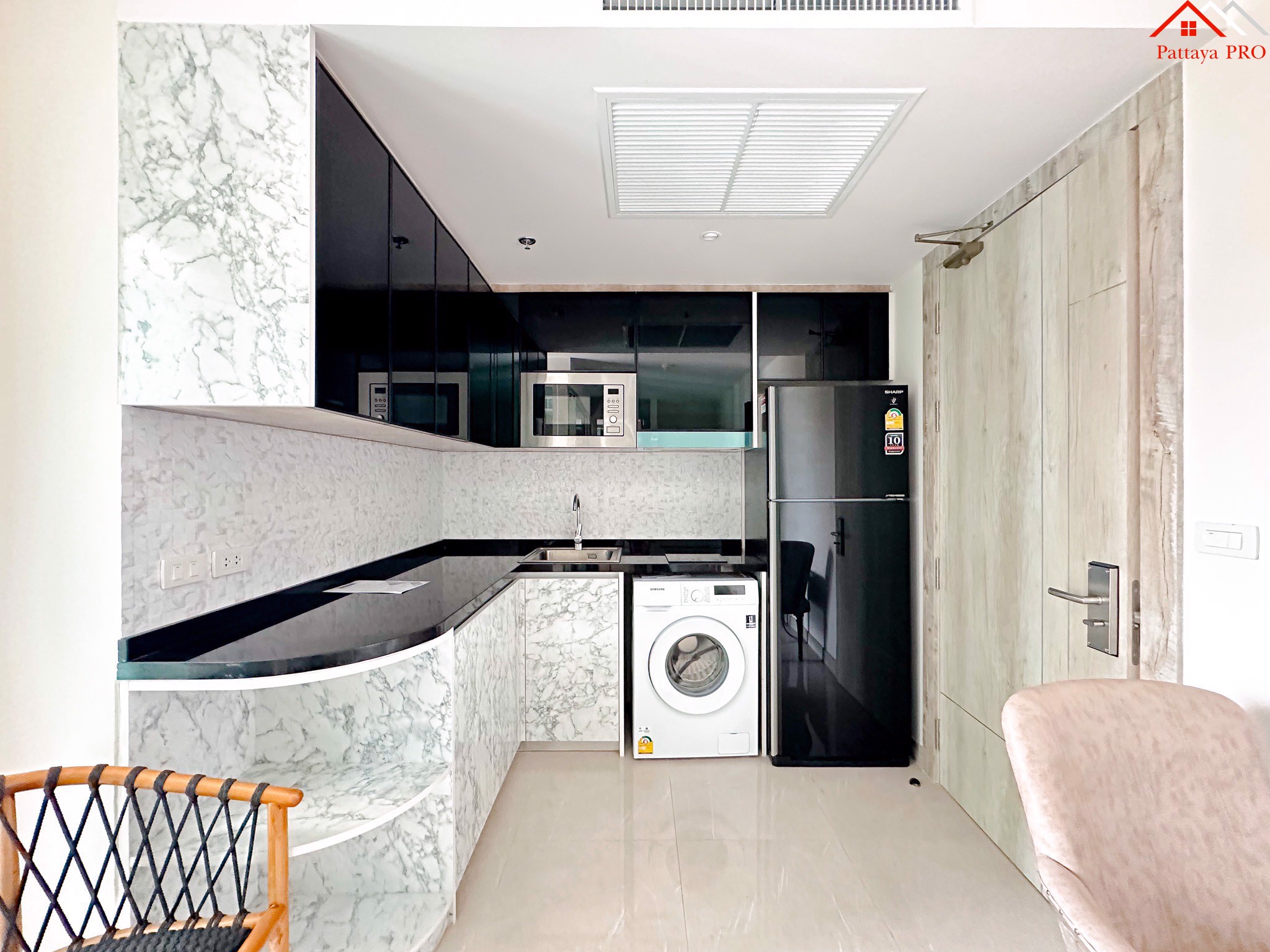 🌟 The Riviera Monaco – Ready to Move in Condo 🌟