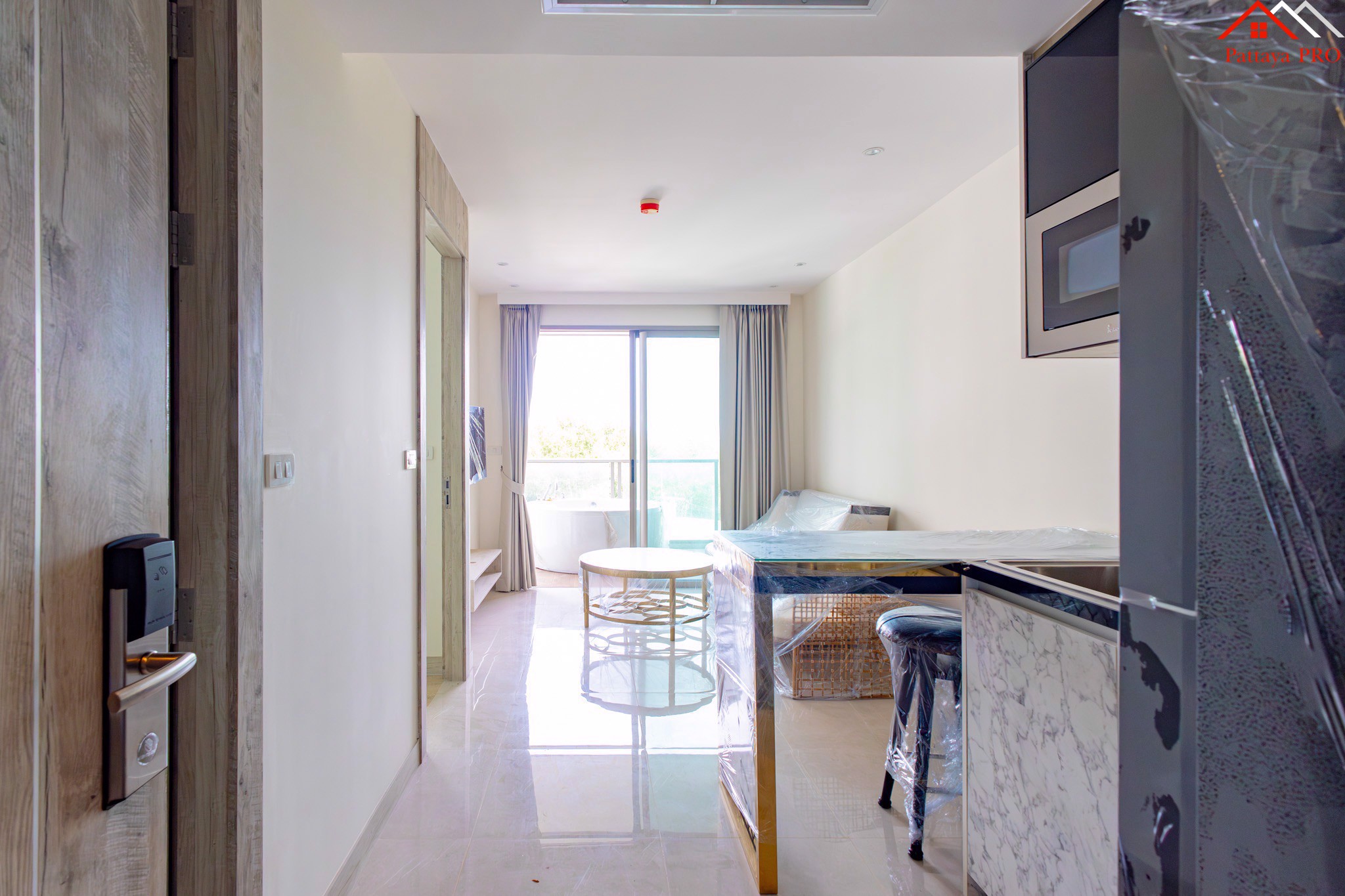 🌟 The Riviera Monaco – Ready to Move in Condo 🌟