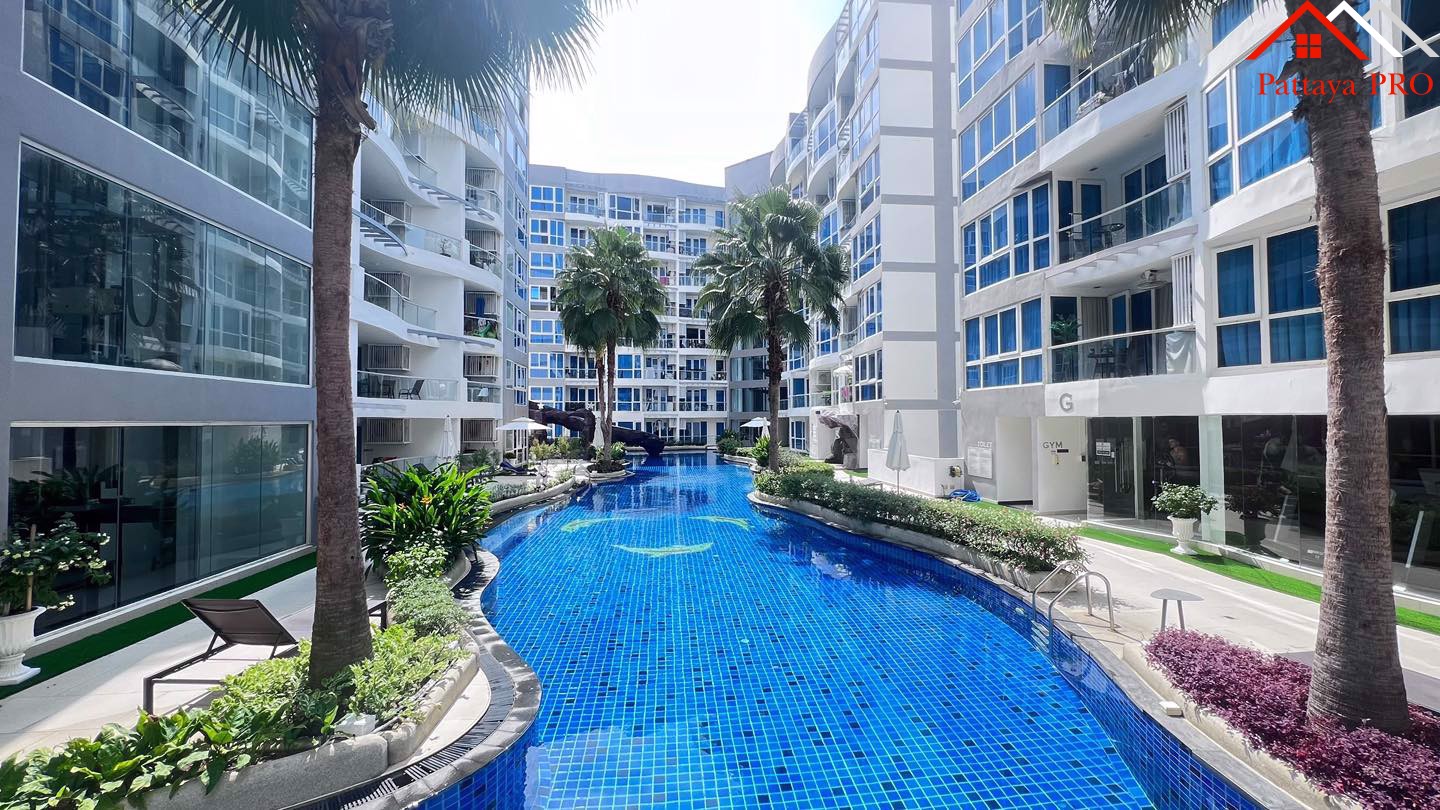 Grand Avenue Pattaya | Prime condominium in the heart of Pattaya 3 units Resale