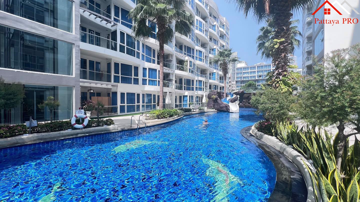 Grand Avenue Pattaya | Prime condominium in the heart of Pattaya 3 units Resale