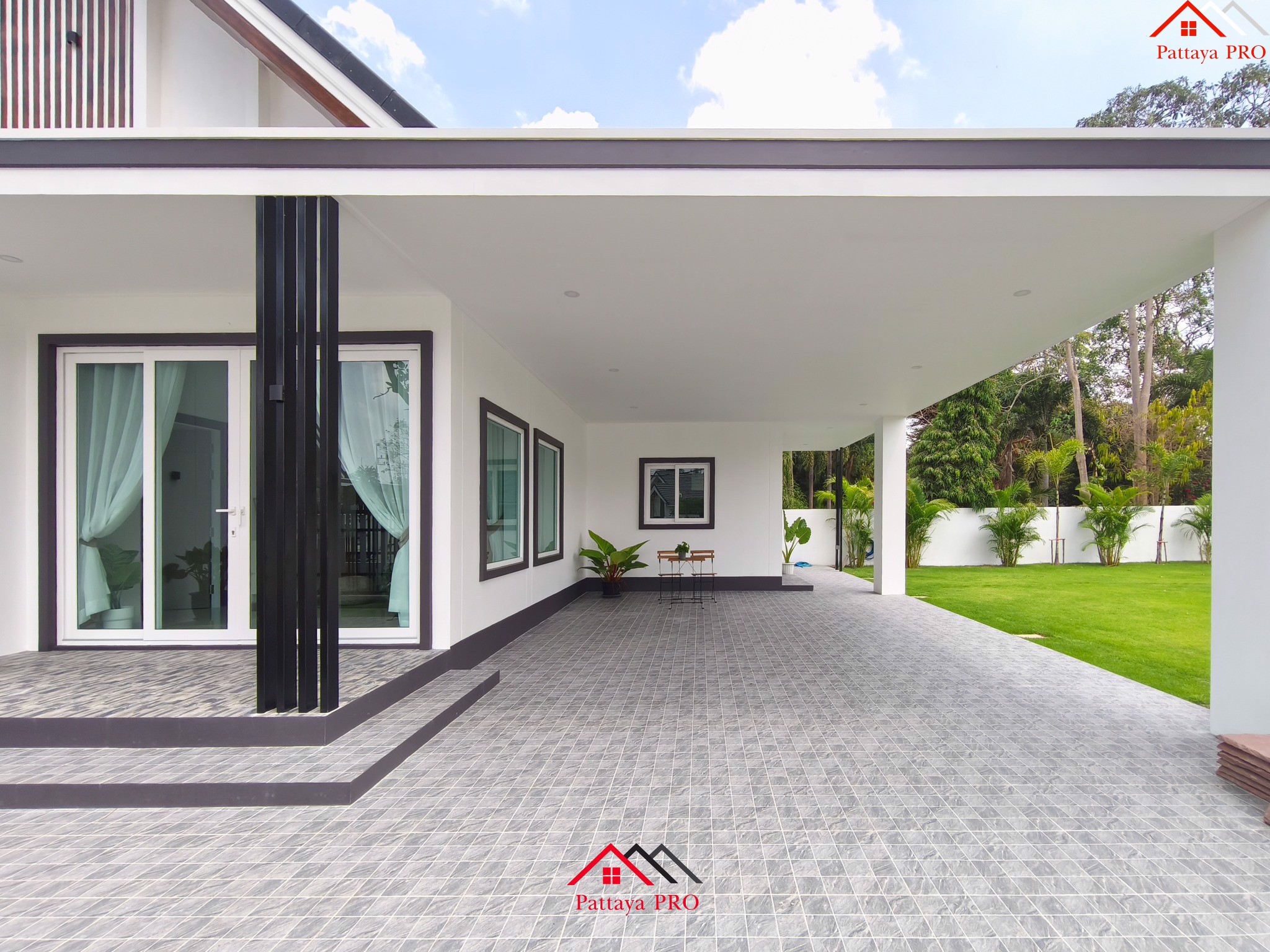 A Nordic-style detached home — simple, warm, and comfortable living