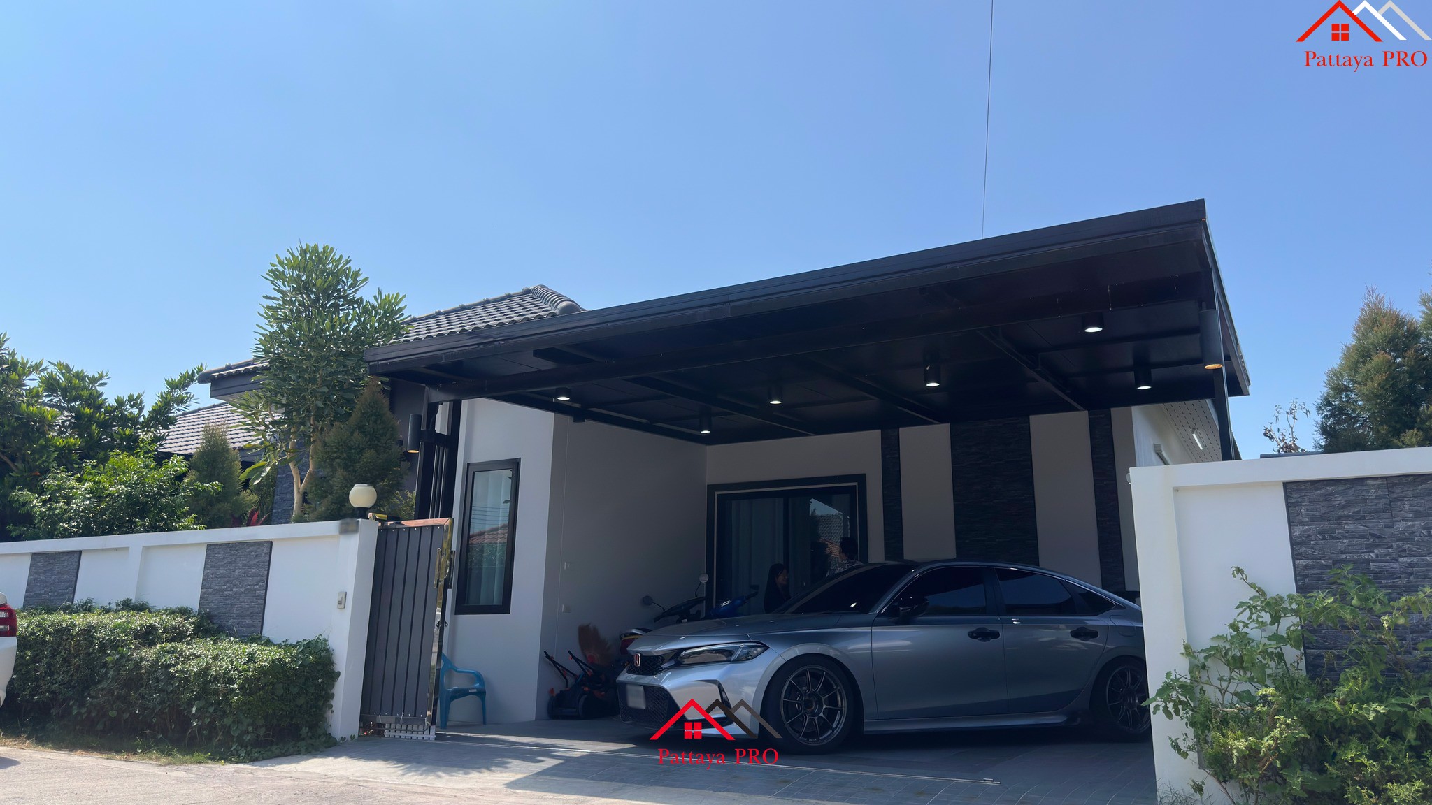 บ้านเดี่ยว 1 ชั้น เฟอร์ฯ ครบ พร้อมเข้าอยู่-ซอยพรประภานิมิตร 28 ใกล้อ่างเก็บน้ำมาบประชัน