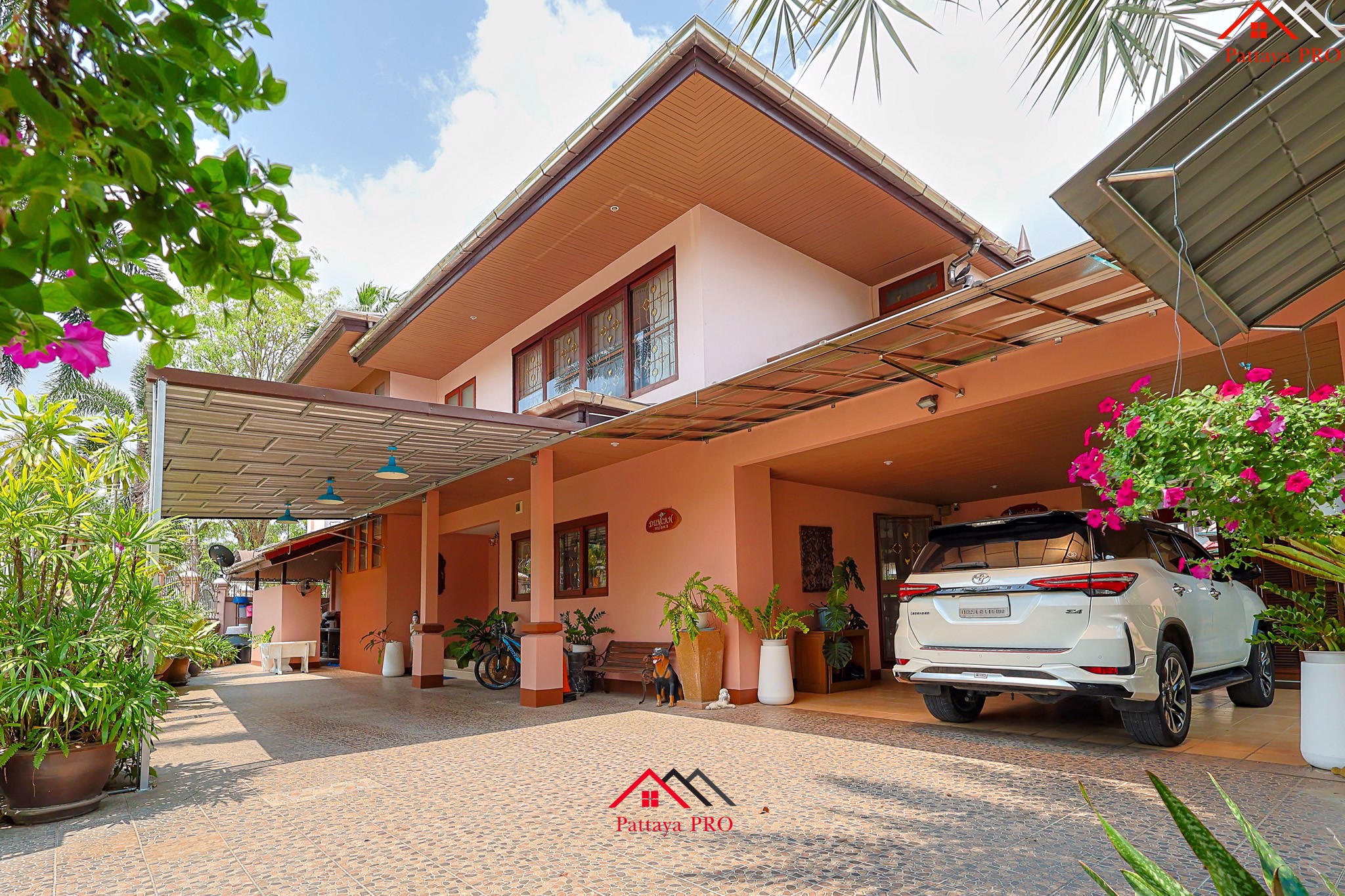 🌟 EXCLUSIVE 6-BEDROOM POOL VILLA at PHOENIX GOLD GOLF & COUNTRY CLUB 🌟