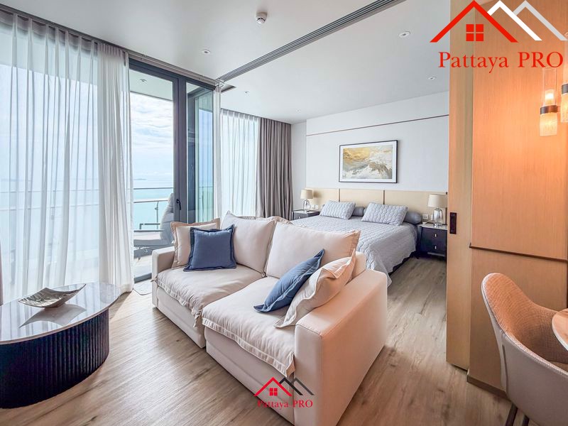 🍀AROM WONGAMAT 🍀 🌟 Exclusive High-Floor Seaview Unit