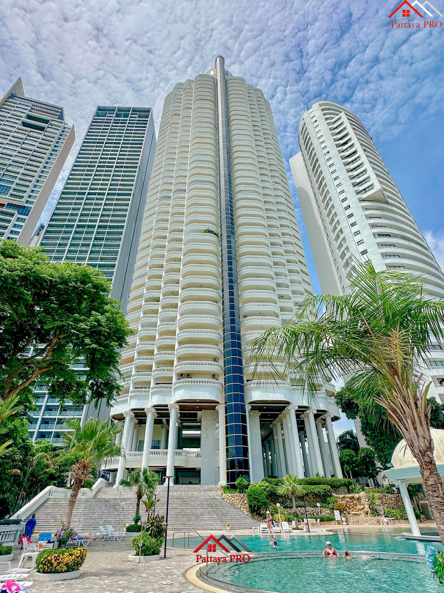 💥 Sky Beach Condominium: 1 Bedroom, 1 Bathroom, 25th Floor, Sea View + Pattaya City View