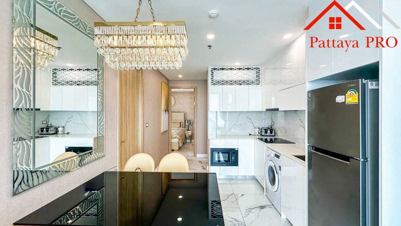 🌊 **Rare High-Floor Corner Unit with True Foreign Quota** Copacabana Beach Jomtien** For Sale**