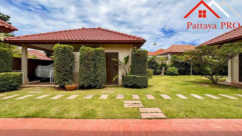 🏡 **Thai-Bali Style Pool Villa for Sale | Baleena 3 Village** 🔥 **Selling Price: Only THB 9.15 Million** 🔥