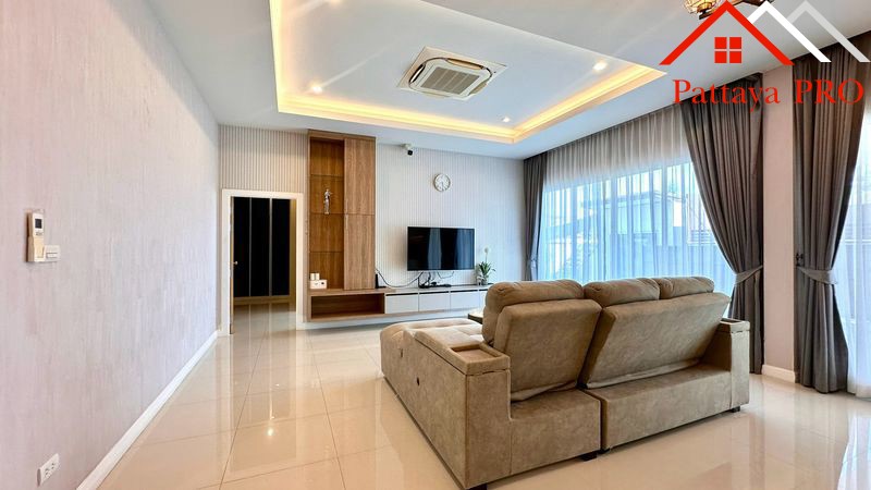 🏡 BEAUTIFUL CORNER POOL VILLA FOR SALE Garden Ville 5, Huai Yai, Pattaya