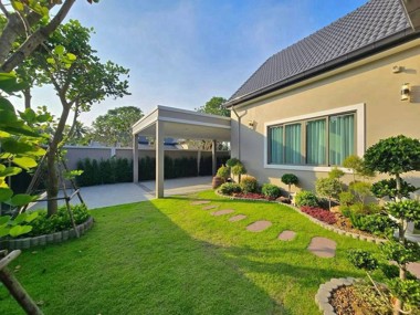 Picture of 🏡 พูลวิลล่าสร้างใหม่ มาบประชัน✨ บ้านหรู ดีไซน์โมเดิร์น พร้อมเข้าอยู่💰 ราคาขาย 13.9 ล้านบาท