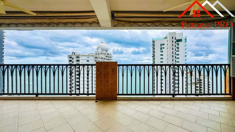 🌊✨ SPACIOUS CORNER UNIT WITH PANORAMIC SEA VIEWS ✨🌊