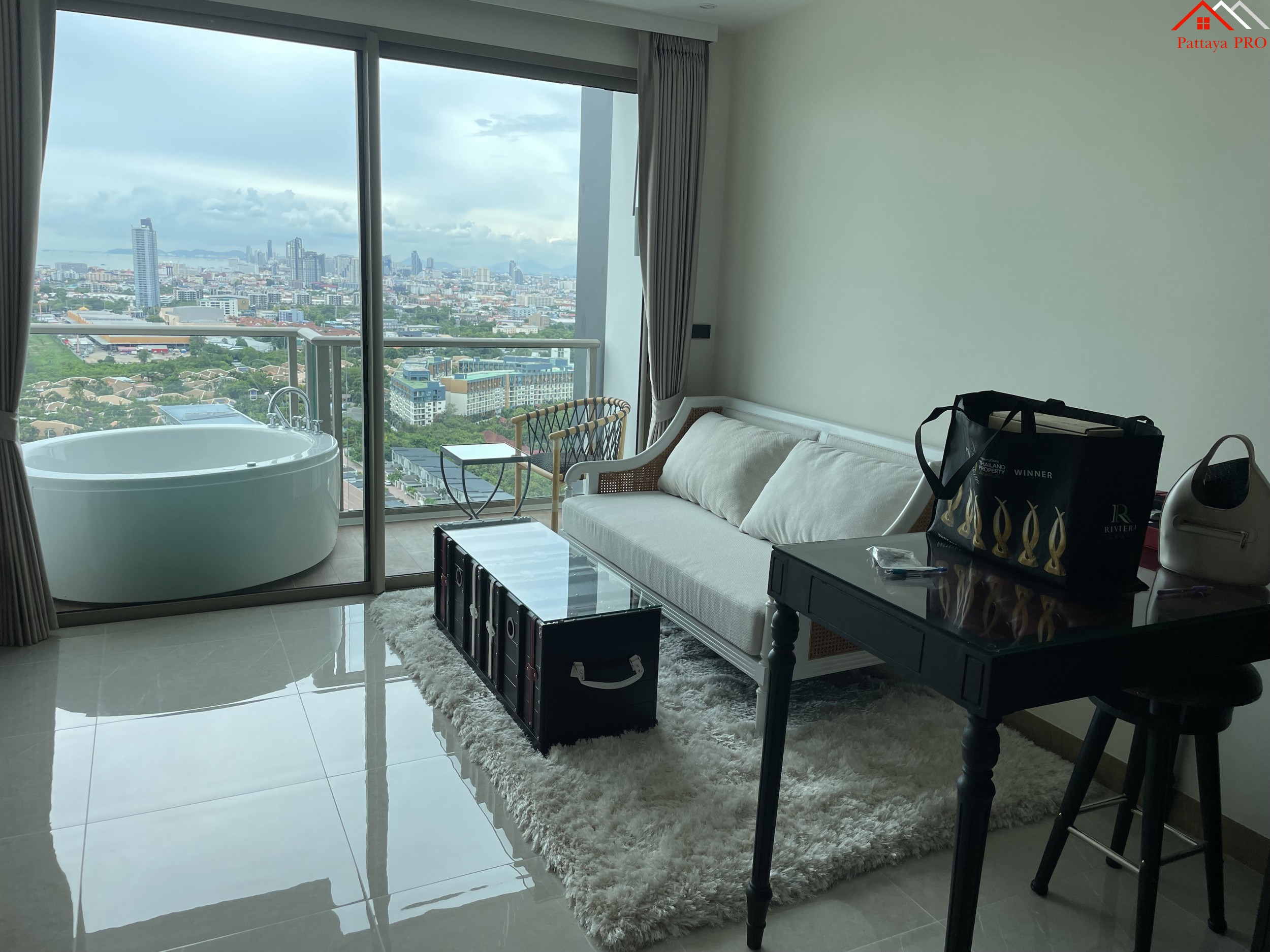 🌊 New 1-Bedroom Condo | Riviera Ocean Drive 29th Floor • Sea View • Private Jacuzzi