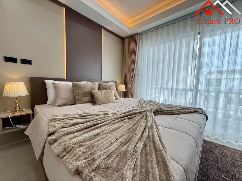 🏡 NEWLY RENOVATED 2-BEDROOM CONDO – MAJESTIC JOMTIEN