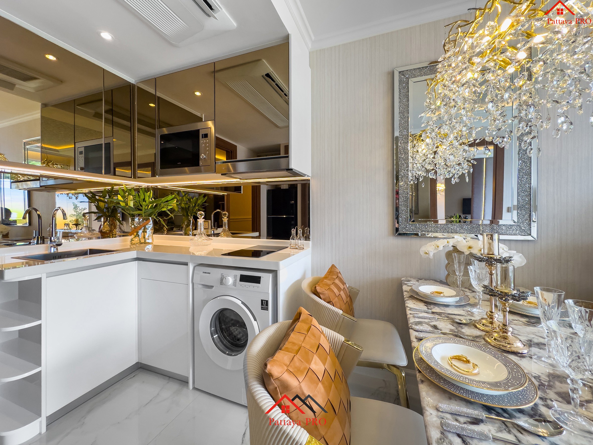 คอนโด in The Riviera Malibu  พระตำหนัก C001527