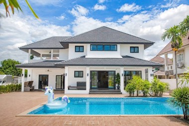 Picture of 🏡 POOL VILLA FOR SALE IN PATTAYA ✨ Spacious Pool Villa – Newly Renovated & Ready to Move In!