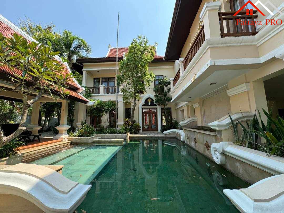 🏡 Elegant Traditional Thai-Style Villa Near Na Jomtien Beach