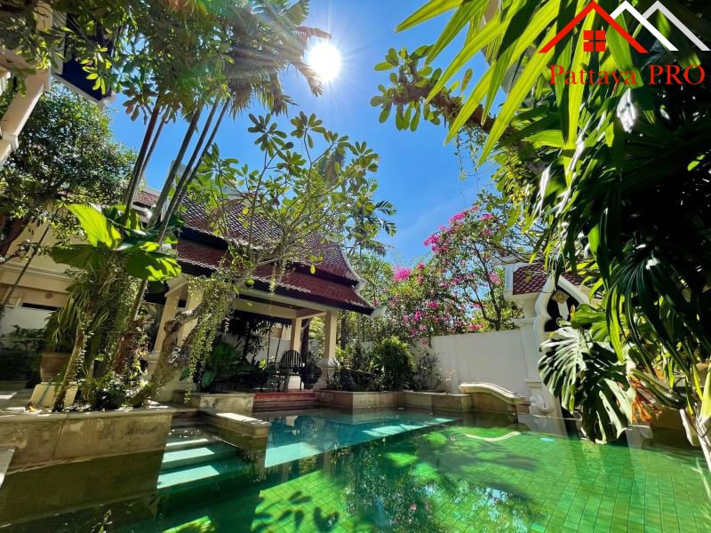 🏡 Elegant Traditional Thai-Style Villa Near Na Jomtien Beach